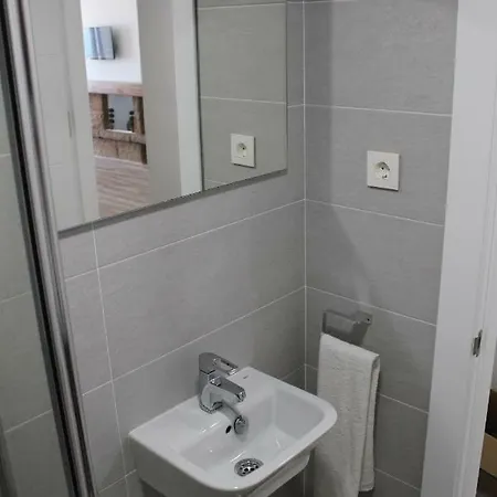 Nogalera Apartment *